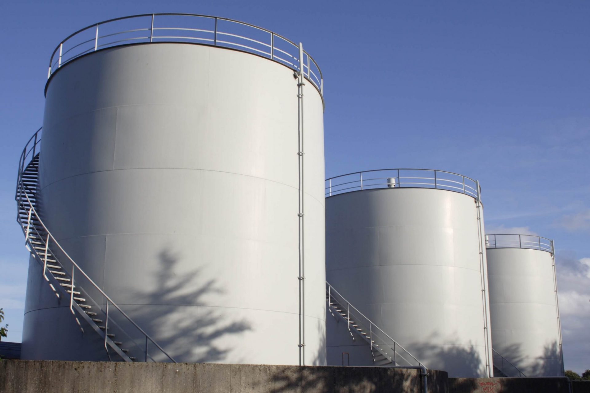 Fuel Storage Tanks for Propane, Diesel, Gas and more - Fuels Inc.